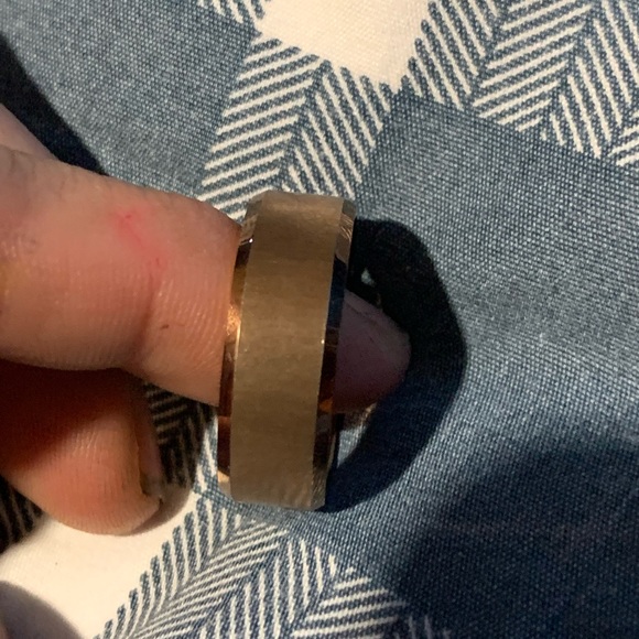 Mens Tungsten Ring - Picture 6 of 7